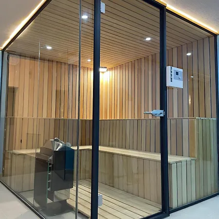 Exklusive Luxus Glashutten (Hessen)